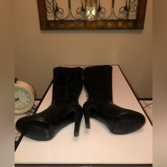 Nine West over the knee black boots; sexy, classy, & very sassy; - Picture 3 of 12